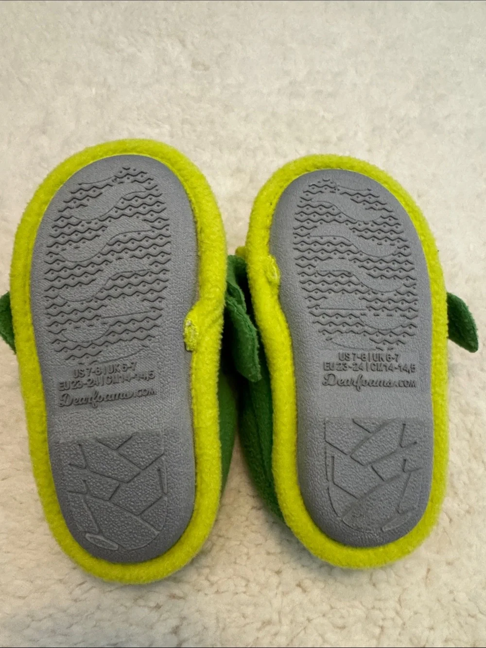 dearfoams Toddler Size 7/8 Green and Lime Triceratops Kids Slippers Like New